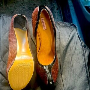 Brand New - Women's Black and Brown Heels